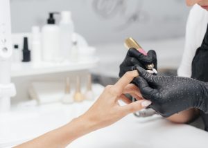 frezen-nagelstyliste-lalique