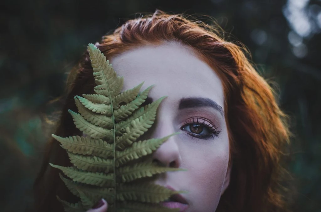 claudia-back-1067828-unsplash